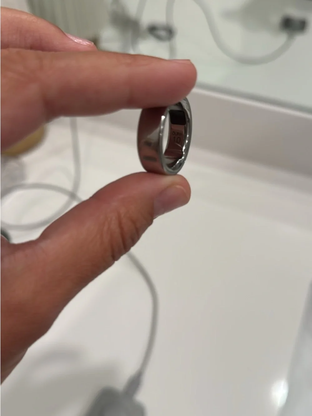 Oura Ring 4 – Silver – Size 10 + Original Charger